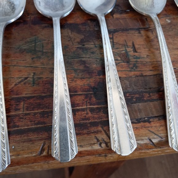 Vintage American Silver Co. Silverplate Soup Spoons Camelot Harvest Set of 6 - Picture 6 of 16